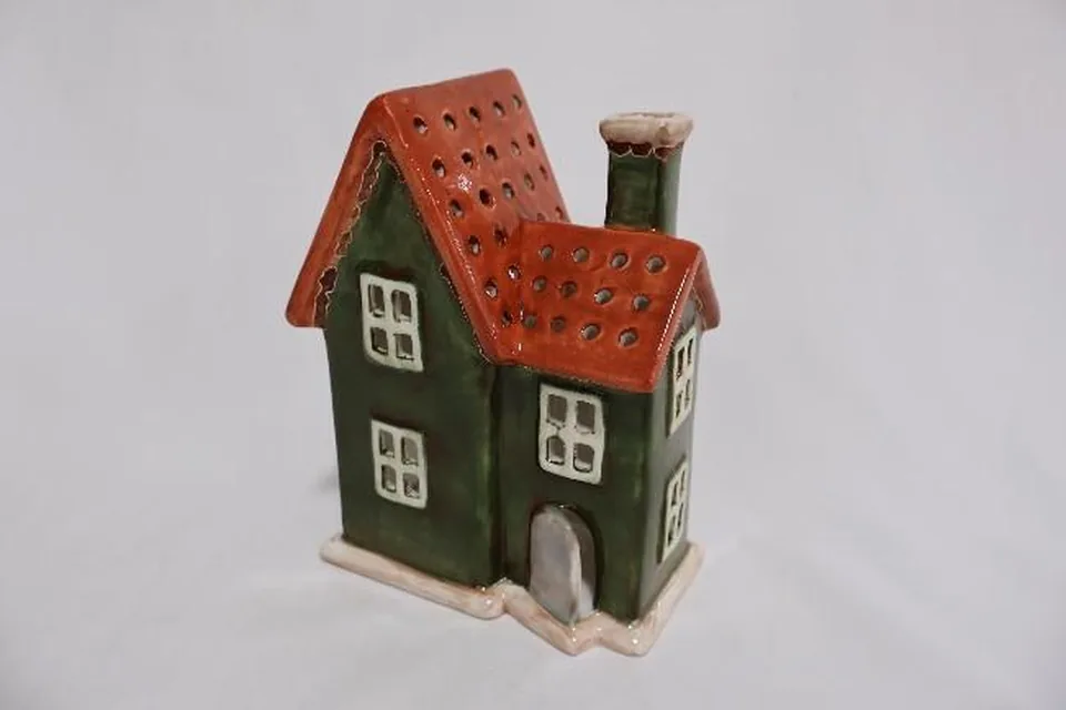 Domek ceramiczny RS231603, rozm. 13,5x8,5x18 cm