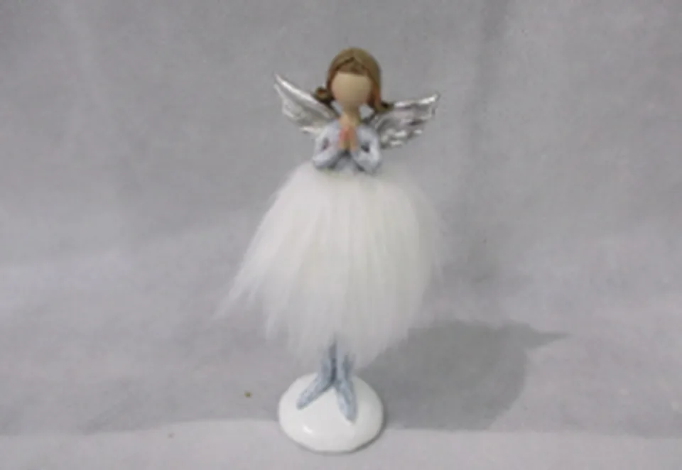 Porcelanowa figurka 91-90822B-6